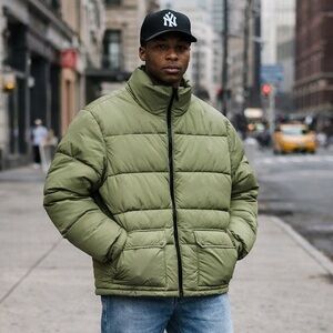 🌻NEW w/tag LCKR Men’s Insulated Puffer Jacket Army Green Boxy Fit Men's Size L